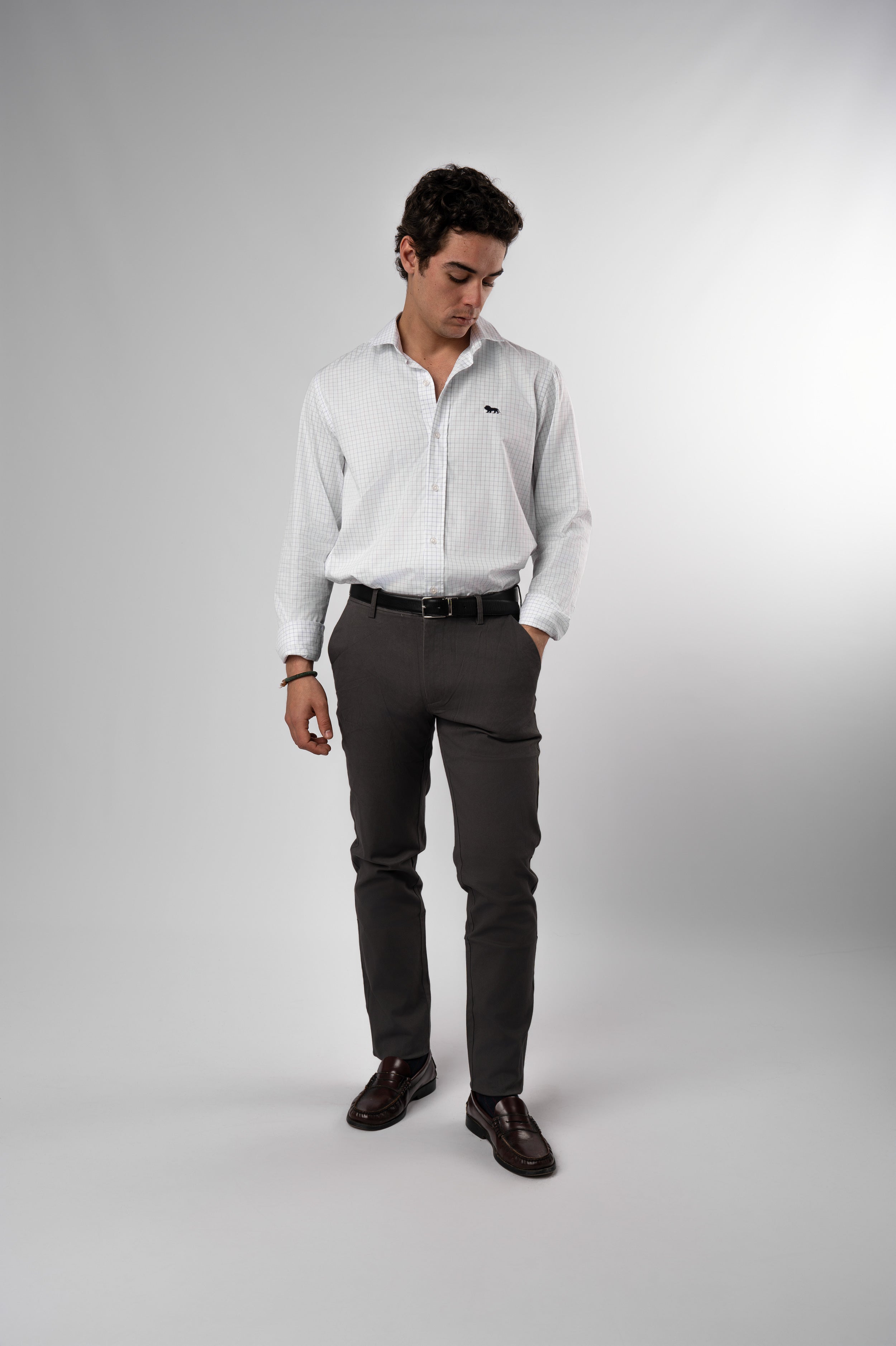 Pantalón Chino Gris